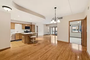 7420 W Lawrence Ave, Harwood Heights, IL 60706 - Photo 4