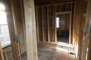 8133 S Dante Ave, Chicago, IL 60619 - Photo 8