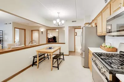 200 W Campbell Street #608, Arlington Heights, IL 60005 - Photo 8