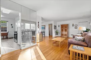 4443 Church St, Skokie, IL 60076 - Photo 6