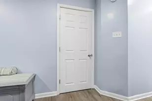 527 Jackson St, Aurora, IL 60505 - Photo 16