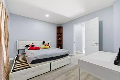 527 Jackson Street, Aurora, IL 60505 - Photo 22