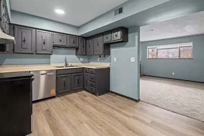 2501 Unit D 26th Avenue, Rock Island, IL 61201 - Photo 10