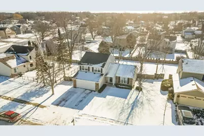 680 Cypress Bridge Road, Lake Zurich, IL 60047 - Photo 2