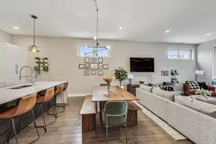 2341 W Chicago Ave, Chicago, IL 60622 - Photo 4