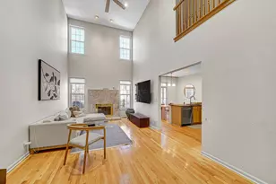 1264 Sarah Blvd, Vernon Hills, IL 60061 - Photo 12
