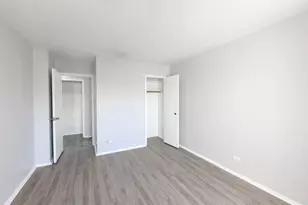 7333 N Ridge Blvd, Chicago, IL 60645 - Photo 20