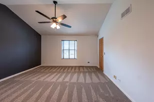 135 Seton Creek Dr, Oswego, IL 60543 - Photo 14