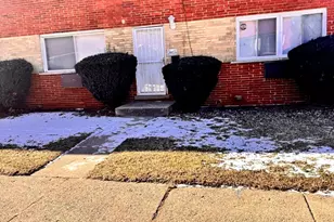 2035 171st St, Hazel Crest, IL 60429 - Photo 2