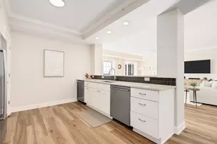 10735 Clock Tower Dr, Countryside, IL 60525 - Photo 12