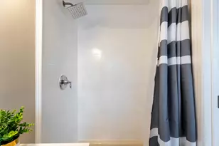 1616 Wilcox St, Crest Hill, IL 60435 - Photo 16