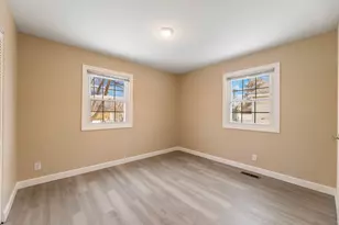 1616 Wilcox St, Crest Hill, IL 60435 - Photo 14