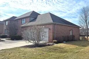 22648 Maddeline Ln, Frankfort, IL 60423 - Photo 2