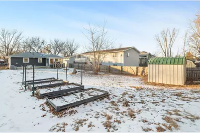 300 N Garfield Street, Hinckley, IL 60520 - Photo 16