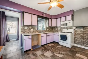 300 N Garfield St, Hinckley, IL 60520 - Photo 8