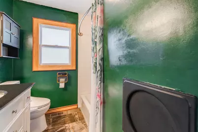 300 N Garfield Street, Hinckley, IL 60520 - Photo 4