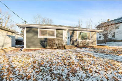 300 N Garfield Street, Hinckley, IL 60520 - Photo 2