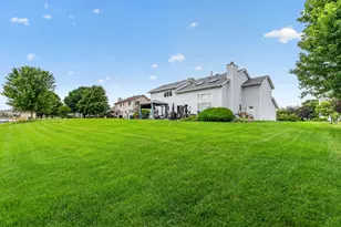 604 Mahoney Dr, Minooka, IL 60447 - Photo 68