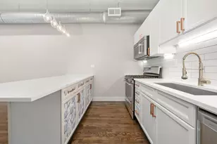 417 S Jefferson St, Chicago, IL 60607 - Photo 4