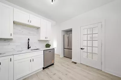 7545 S Merrill Avenue, Chicago, IL 60649 - Photo 8