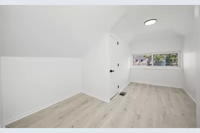 7545 S Merrill Avenue, Chicago, IL 60649 - Photo 14