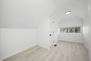 7545 S Merrill Ave, Chicago, IL 60649 - Photo 14