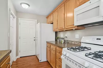 1550 N Dartmoor Avenue, Palatine, IL 60067 - Photo 12