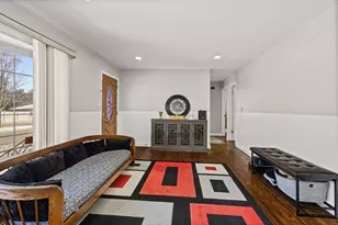 7424 Crawford Ave, Skokie, IL 60076 - Photo 4