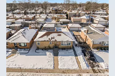 7424 Crawford Avenue, Skokie, IL 60076 - Photo 2