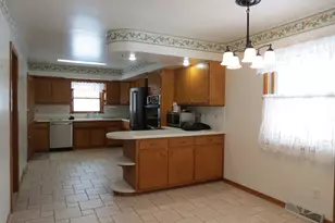 120 E 6 Th Streets, Momence, IL 60954 - Photo 8