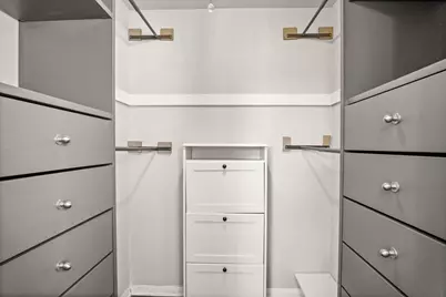 1810 Evergreen Street, Saint Charles, IL 60174 - Photo 16