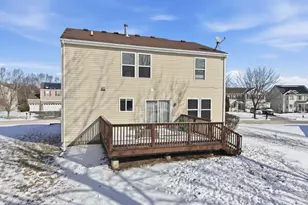 379 Stone Hollow Dr, Poplar Grove, IL 61065 - Photo 4