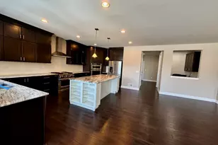 3907 Nannyberry St, Naperville, IL 60564 - Photo 8