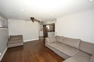 3N264 N Howard Ave, Elmhurst, IL 60126 - Photo 10