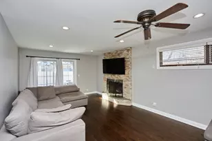 3N264 N Howard Ave, Elmhurst, IL 60126 - Photo 4