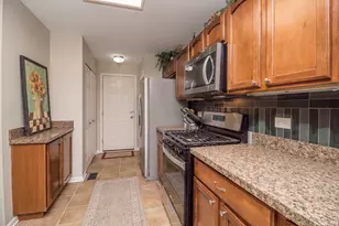 1560 Brompton Ln, Crystal Lake, IL 60014 - Photo 8