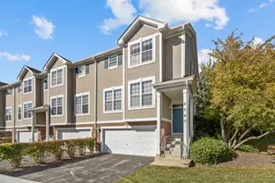 2260 Hudson Cir, Aurora, IL 60502 - Photo 1