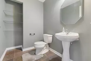 2260 Hudson Cir, Aurora, IL 60502 - Photo 12