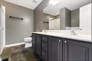 2260 Hudson Cir, Aurora, IL 60502 - Photo 16