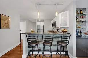 2 E Erie St, Chicago, IL 60611 - Photo 4