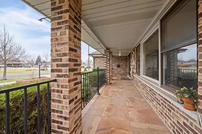 1008 S Beechwood Drive, Mount Prospect, IL 60056 - Photo 2