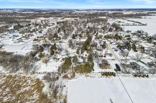 521 N Sharon Dr, Woodstock, IL 60098 - Photo 20