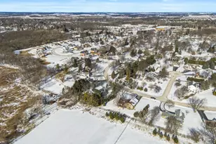 521 N Sharon Dr, Woodstock, IL 60098 - Photo 22