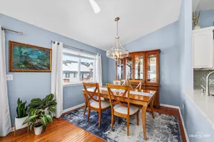 3021 Saganashkee Ln, Naperville, IL 60564 - Photo 8