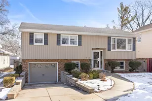 1315 Underwood Terrace, Wheaton, IL 60189 - Photo 2