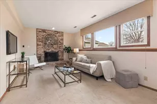 267 Center Rd, Frankfort, IL 60423 - Photo 10