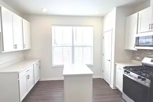 14952 S Dyer Ln, Plainfield, IL 60544 - Photo 2