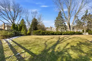 1607 Albermarle Ct, Naperville, IL 60563 - Photo 16