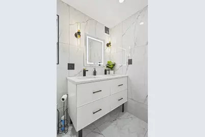 100 E Walton Street #14D, Chicago, IL 60611 - Photo 24