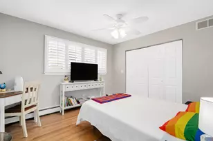 16W680 57th St, Clarendon Hills, IL 60514 - Photo 10